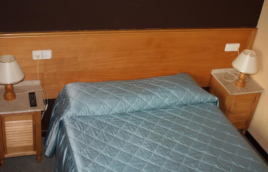 Alojamientos ALBOR I Gijón Habitación foto
